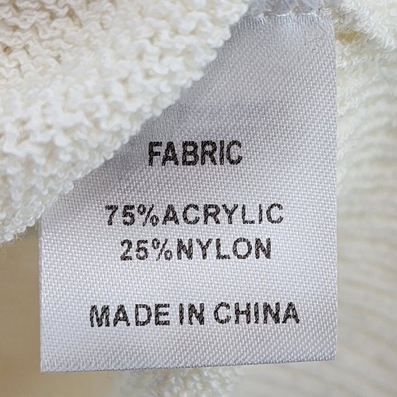 Erin Made Women's Vintage Inspired Knitted Petal Pullover - OS - Picture 6 of 8